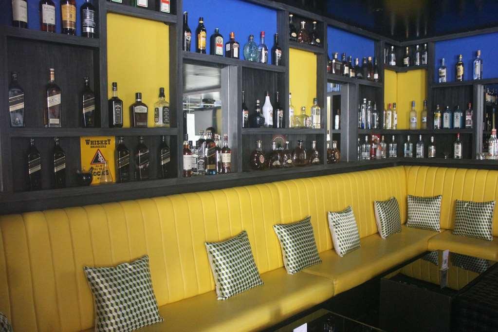 Zone By The Park Coimbatore Restoran gambar